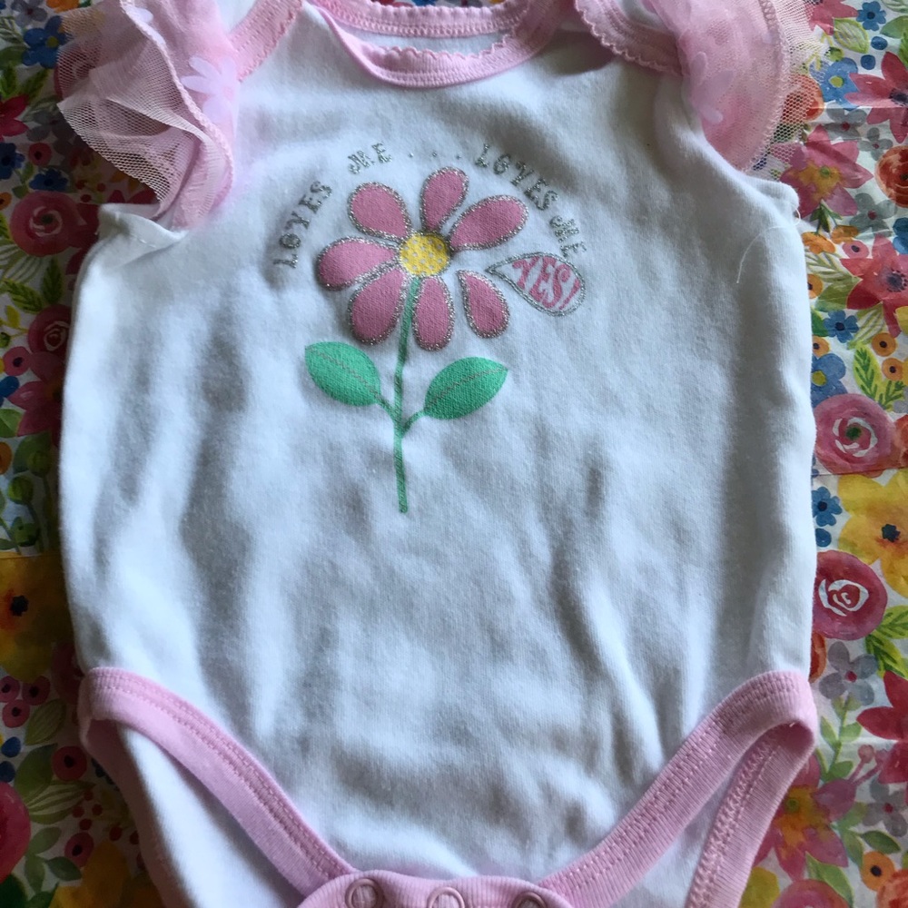⭐️DDE Darlings Loves Me onesie🥀